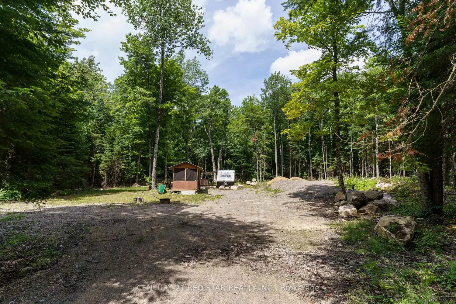 Additional image 2 of 2978 Glamorgan Road