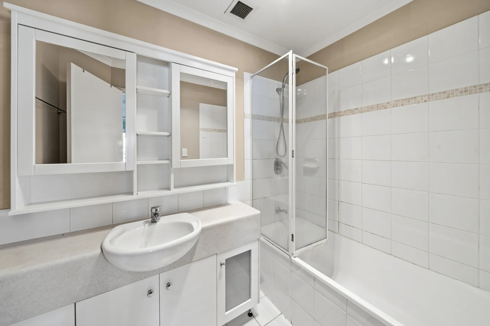 Additional image 21 of 35/142 Stanhill Drive, Chevron Island QLD 4217