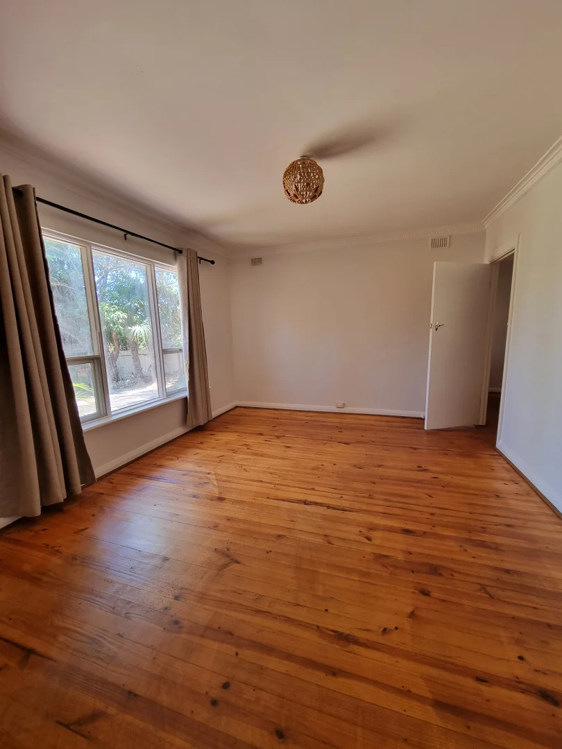 Additional image 3 of 8 Clement Drive, Morphett Vale SA 5162