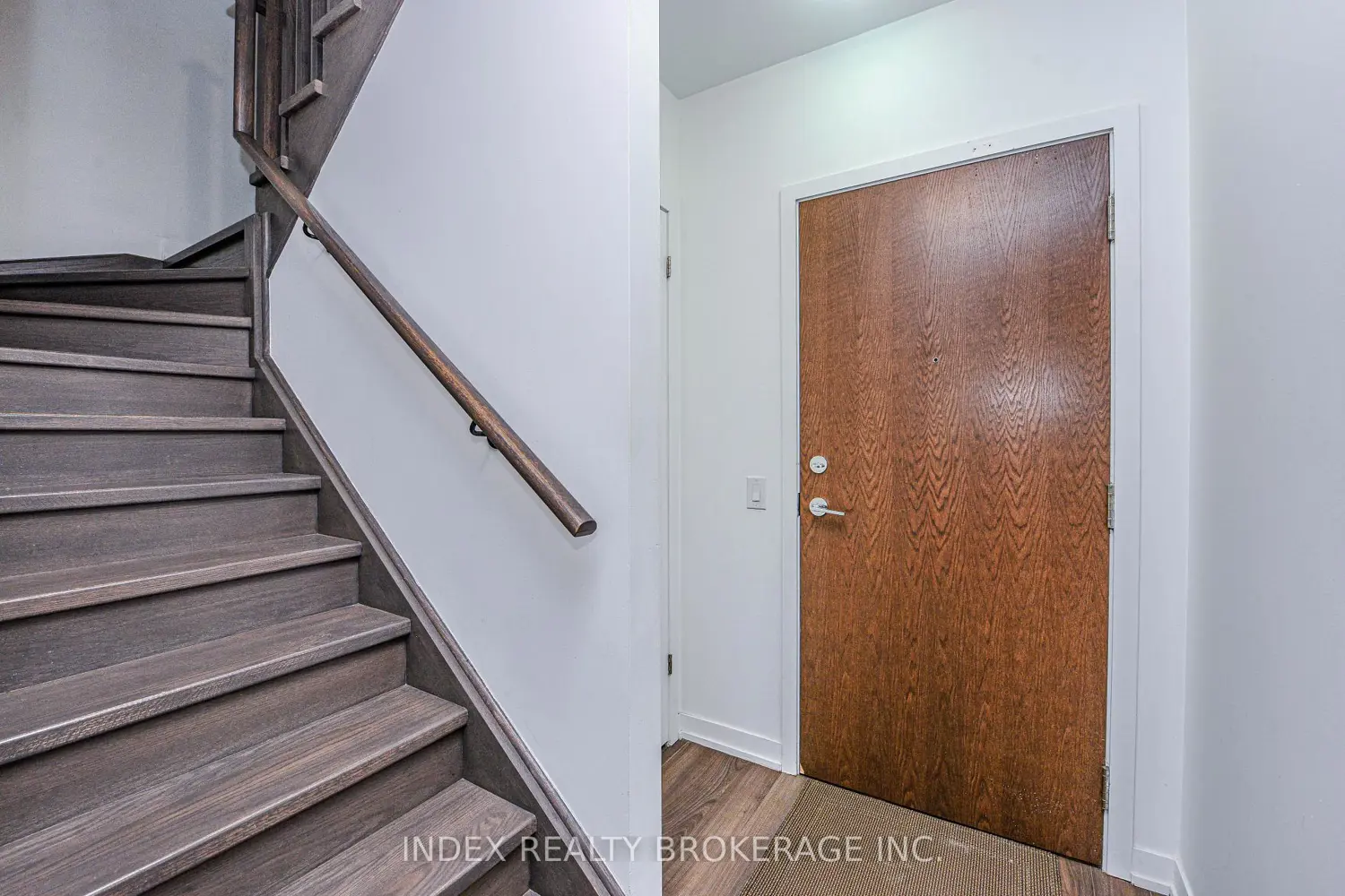 Additional image 4 of 2560 Eglinton Avenue 103