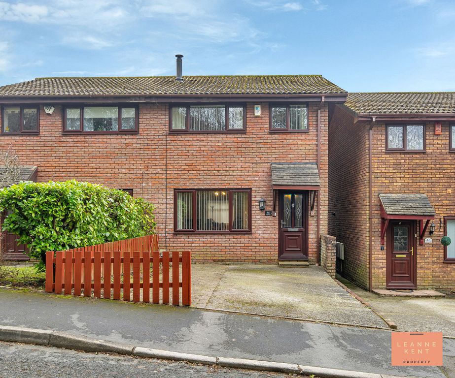 3 bed semi-detached house for saleCwrt Ty Mawr, Caerphilly CF83