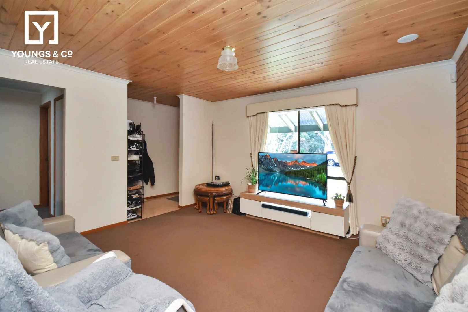 231 The Boulevard, Shepparton VIC 3630 photo 4