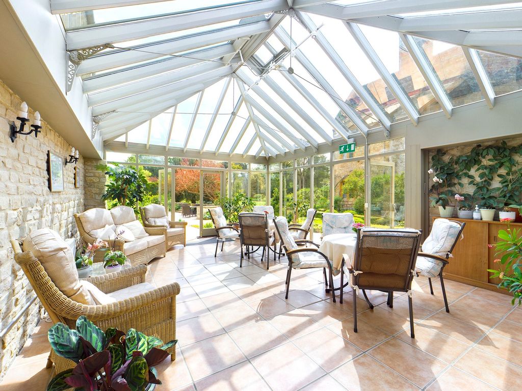 Additional image 9 of 2 bed flat for salePrebendal Court, Station Road, Shipton-Under-Wychwood, Chipping Norton OX7