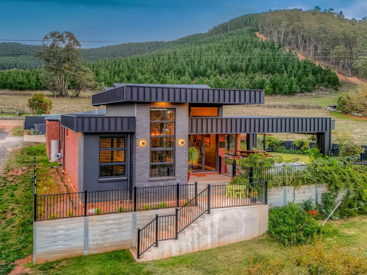 Additional image 2 of 2/72 Coronation Avenue, Bright VIC 3741
