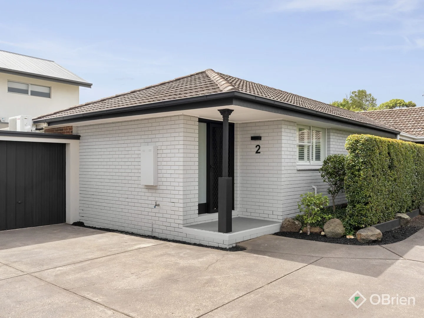 2/13 Alexander Avenue, Mornington VIC 3931