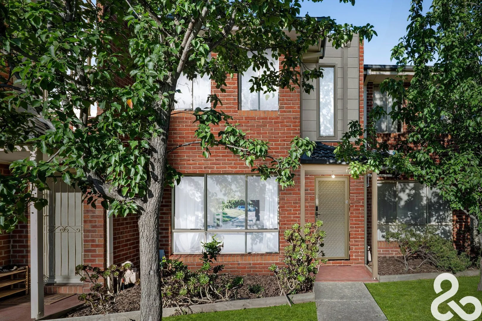 Additional image 2 of 2/90 Edgars Road, Thomastown VIC 3074