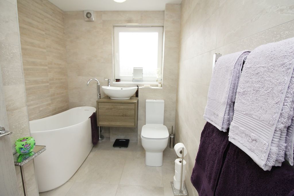 Additional image 17 of 2 bed flat for saleOakburn Walk, Jamestown G83
