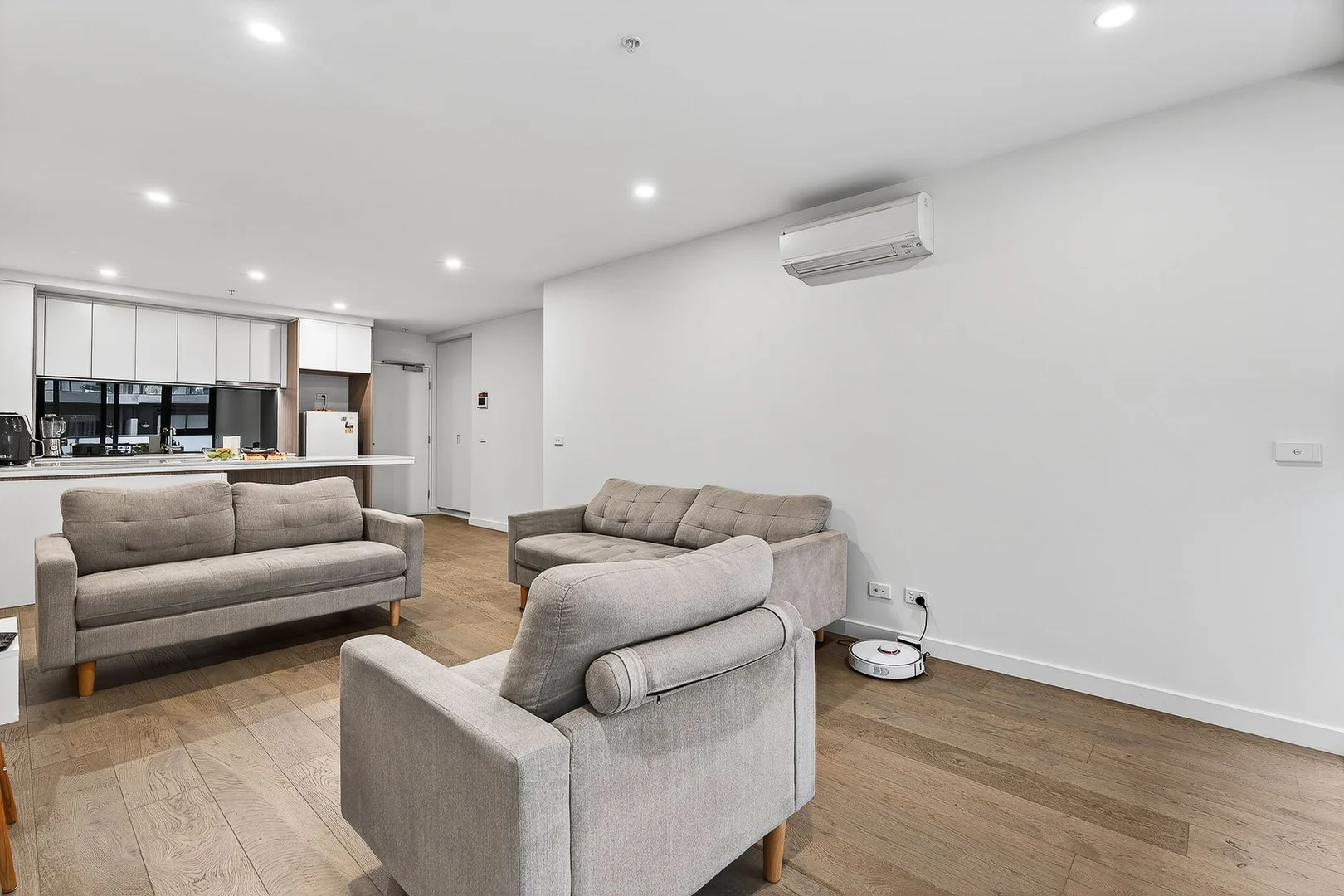 Additional image 5 of 711/600 Doncaster Road, Doncaster VIC 3108
