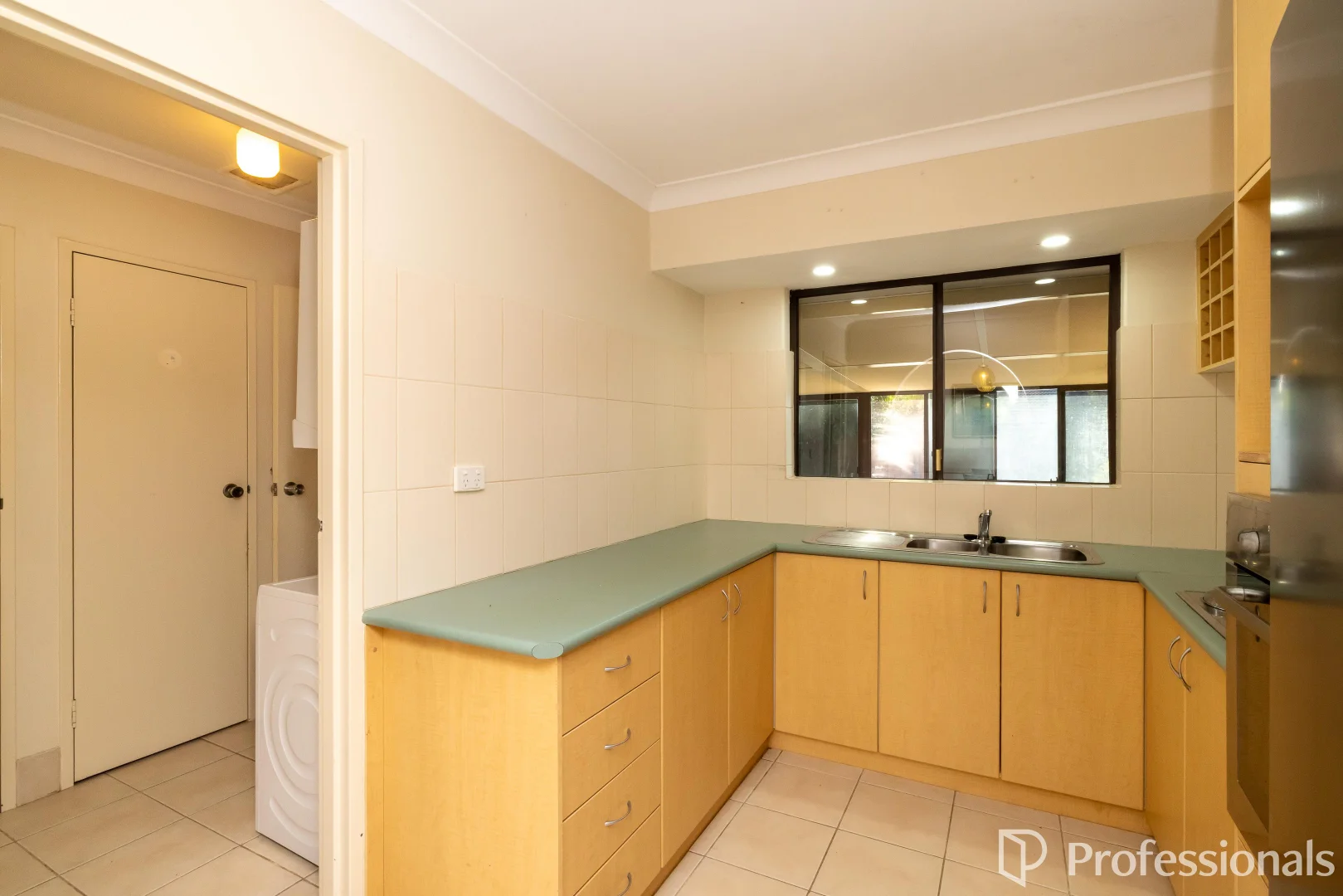 Additional image 35 of 6 Junee Place, Armadale WA 6112