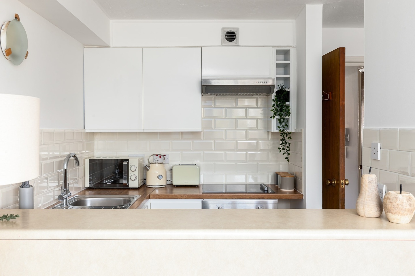 1 Bed Flat, Goodwin Close, SE16, N1 7GU photo 4
