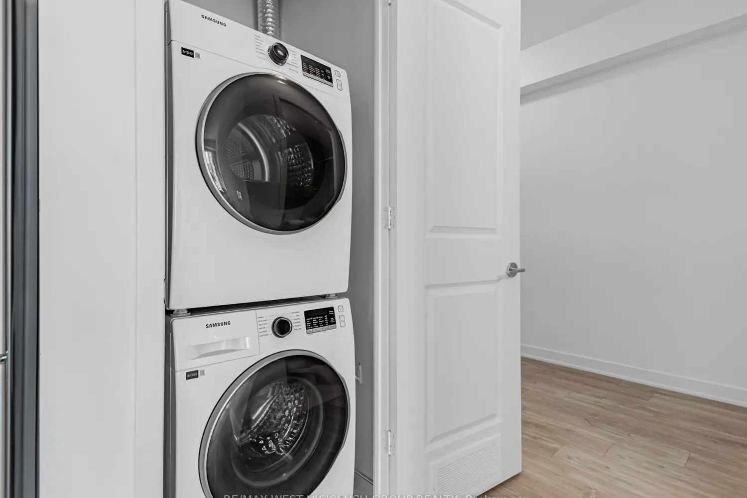 Additional image 4 of 100 Dalhousie Street 3301