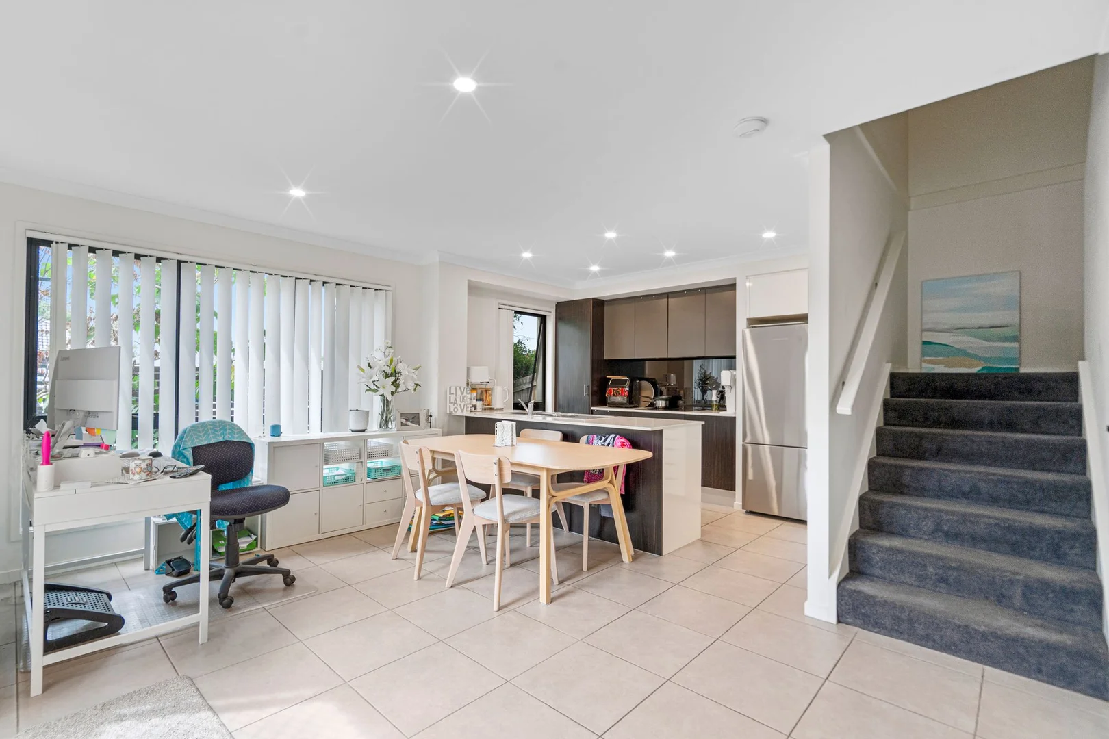 2/2 Angela Way, Pimpama QLD 4209 photo 3