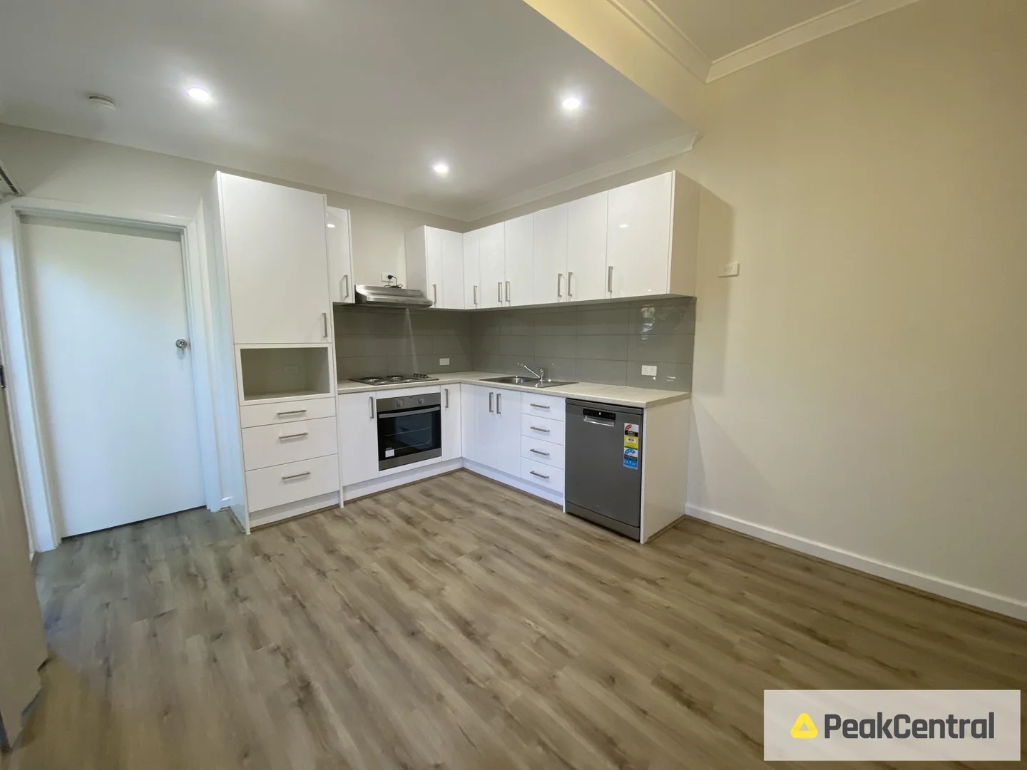 B/66 Frederick Road, Hamilton Hill WA 6163