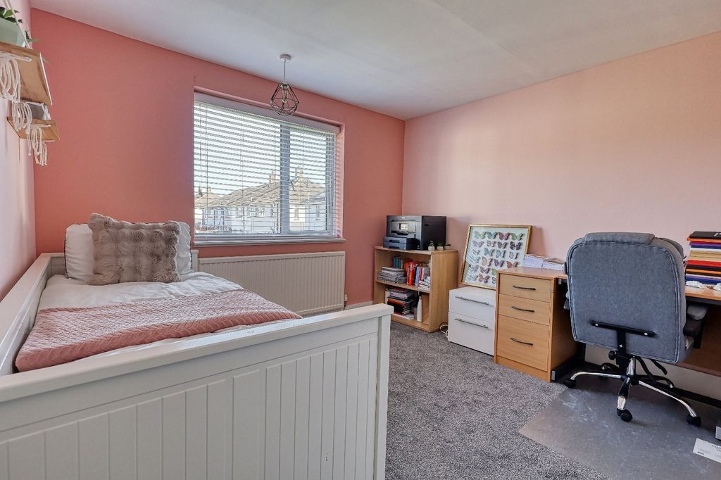 Additional image 8 of 2 bed flat for saleSouthfield Road, Scunthorpe DN16