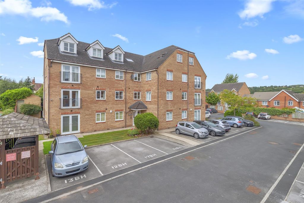 2 bed flat for saleBlackthorn Road, Ilkley LS29
