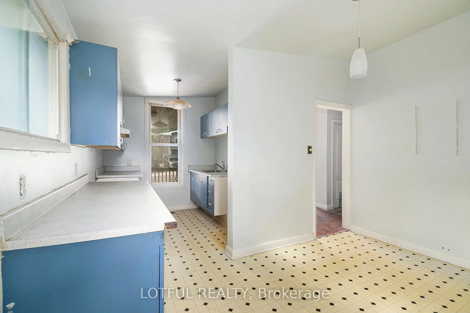 Additional image 13 of 328 Perrier Avenue