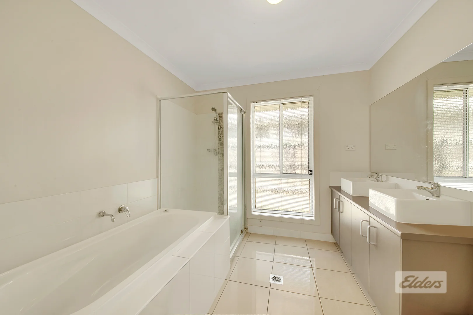 Additional image 10 of 8 Seagull Boulevard, Kirkwood QLD 4680