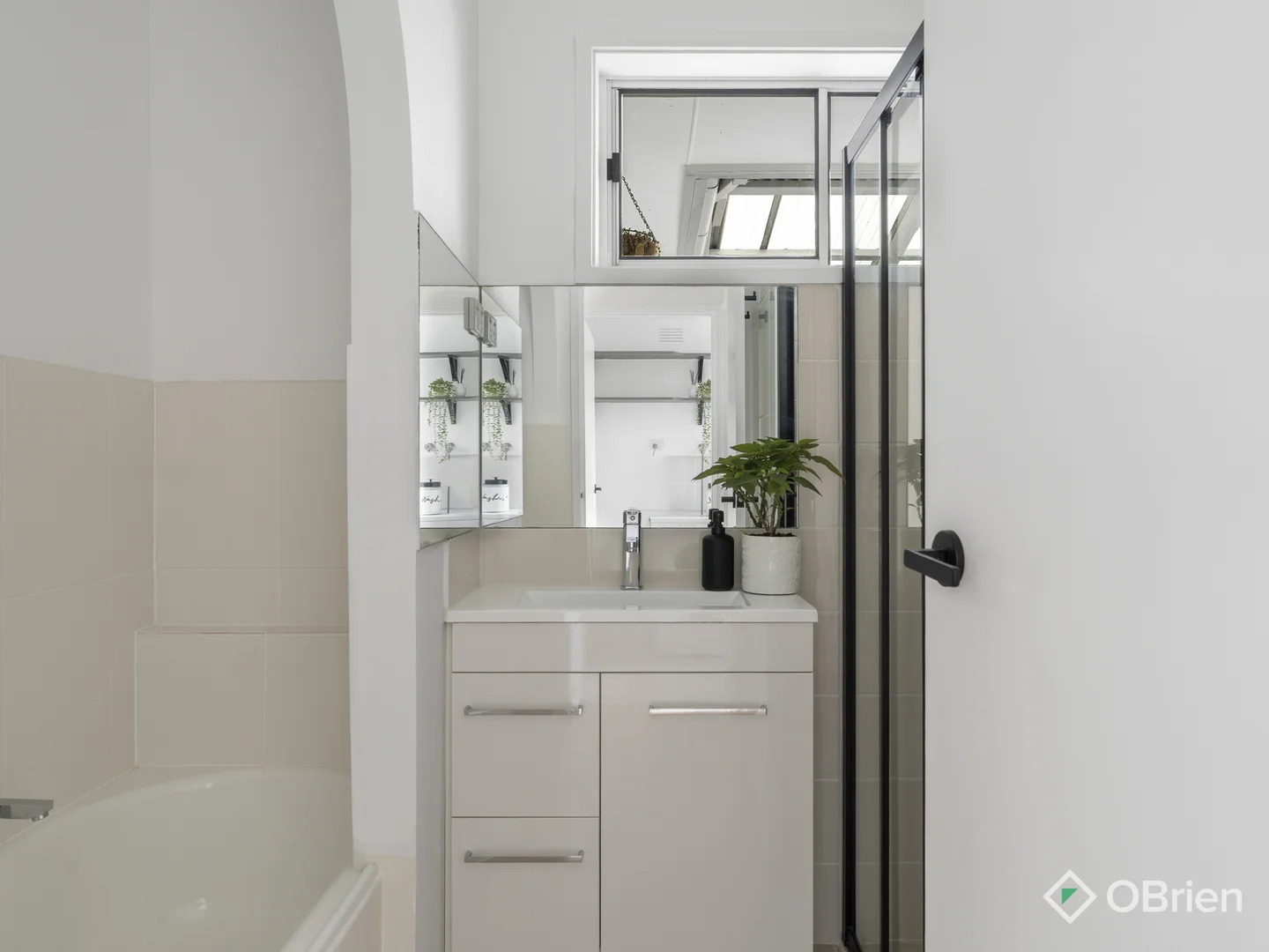 Additional image 7 of 2/13 Alexander Avenue, Mornington VIC 3931