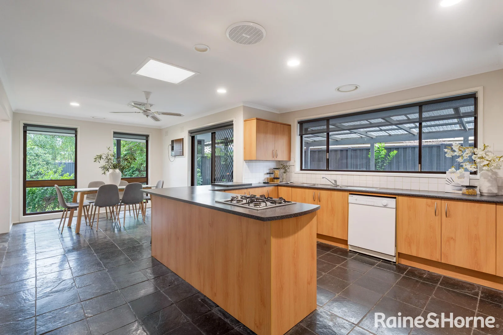 Additional image 14 of 15 Higgins Avenue, Sunbury VIC 3429