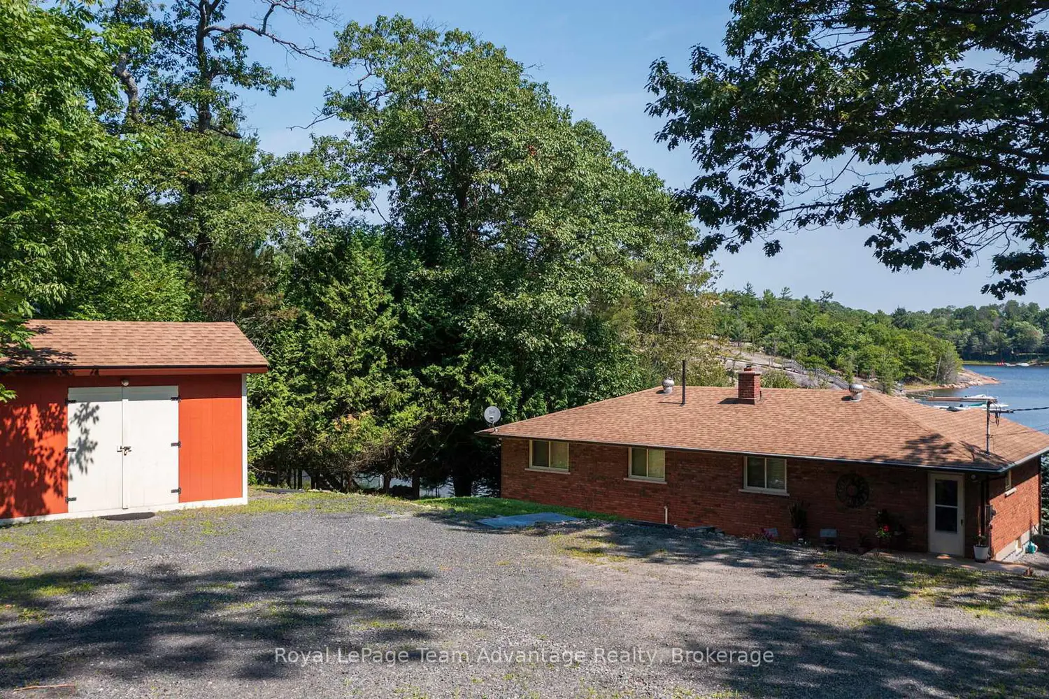 18 Pine Valley Drive photo 3
