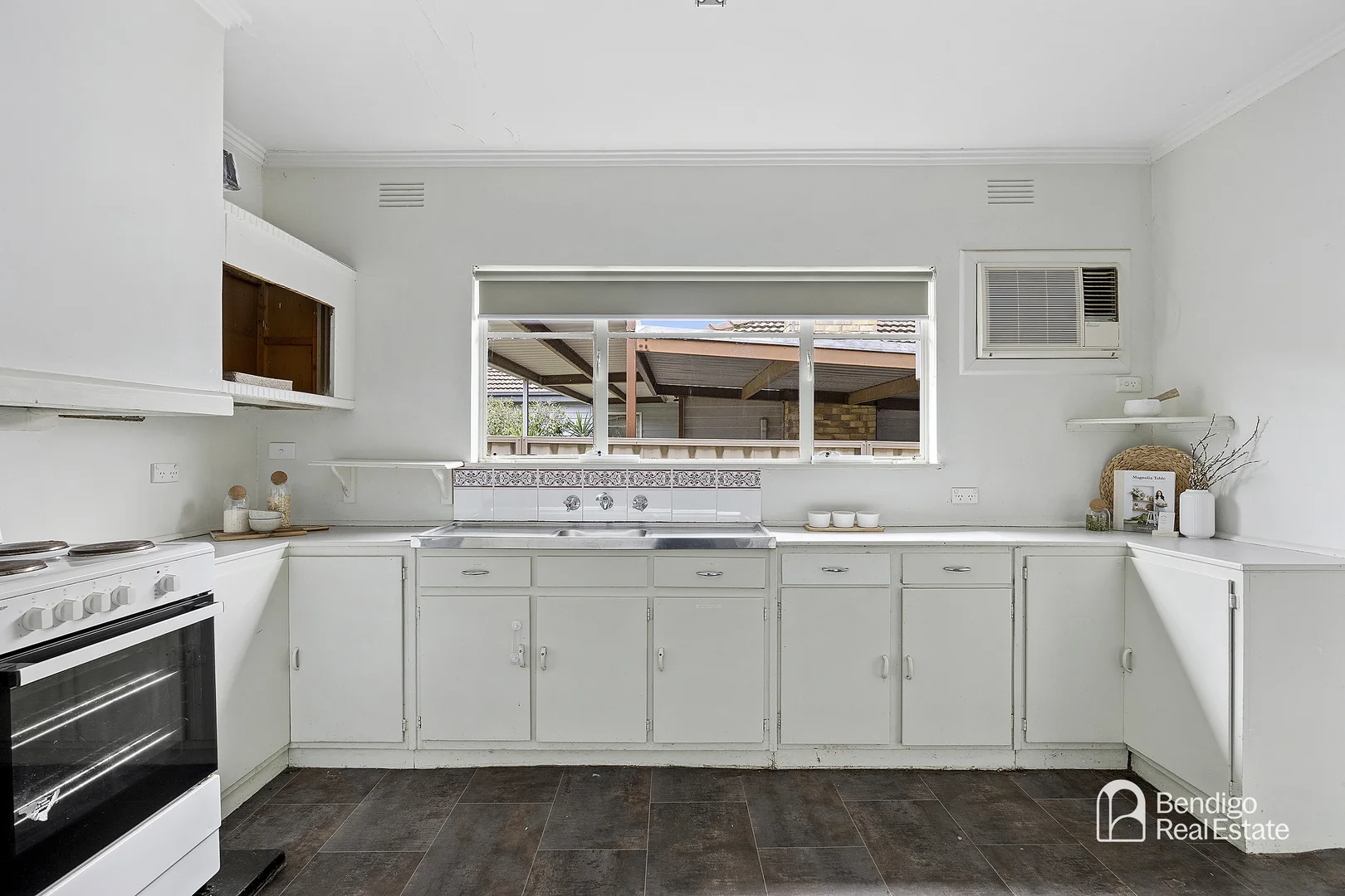 Additional image 5 of 225 Carpenter Street, Quarry Hill VIC 3550