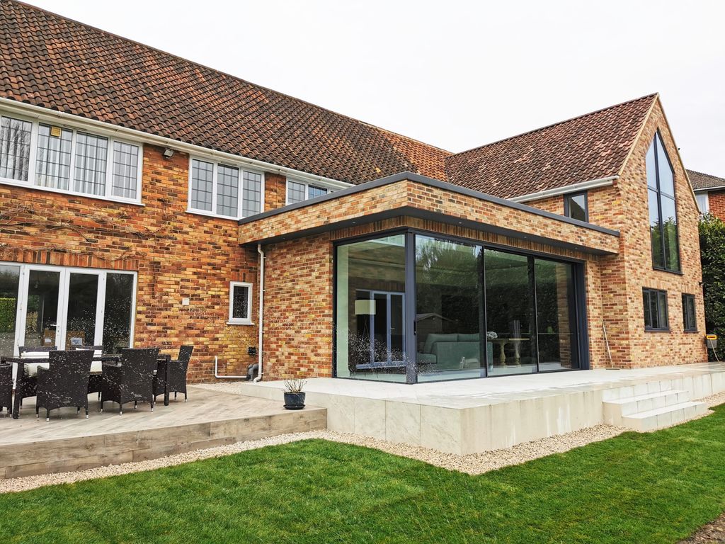 6 bed detached house for saleMill Lane, Gerrards Cross, Buckinghamshire SL9