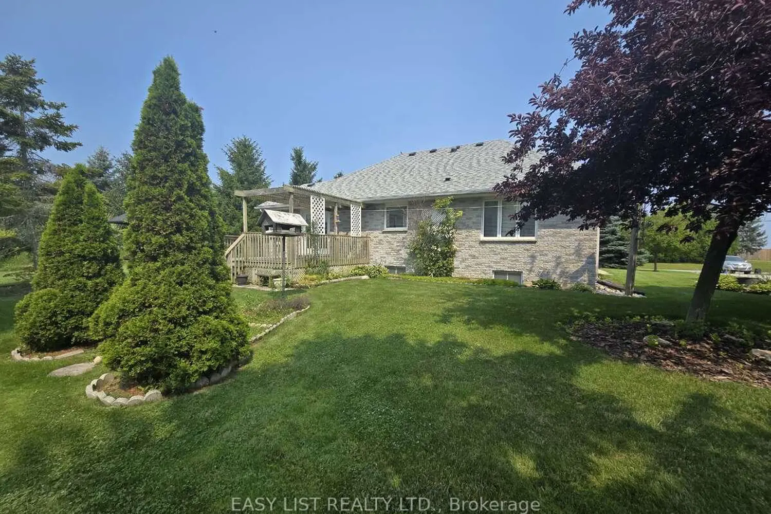 4335 Bluepoint Drive photo 4