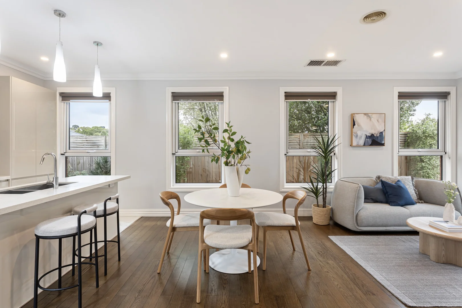 Additional image 2 of 2/10 Kilsyth Avenue, Burwood VIC 3125