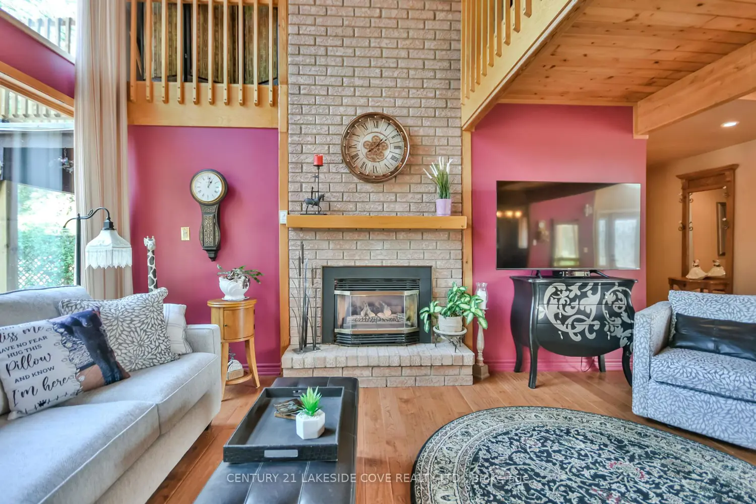 135 Bayshore Drive photo 4