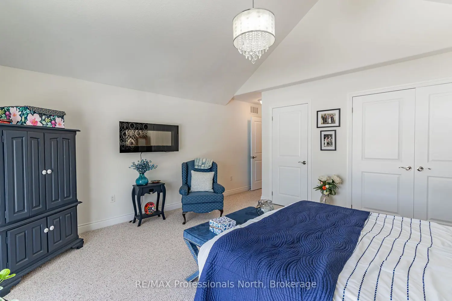 Additional image 13 of 68 Webb Circle 13