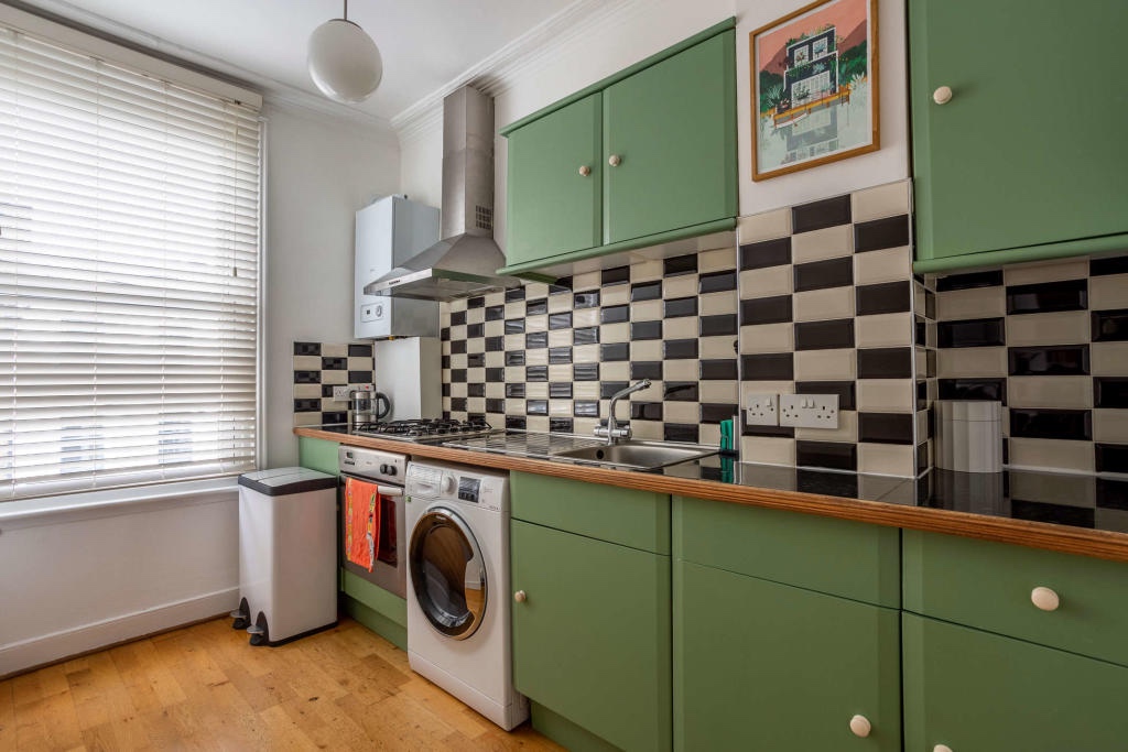 1 Bed Flat, Branksome Road, SW2, N1 7GU photo 3