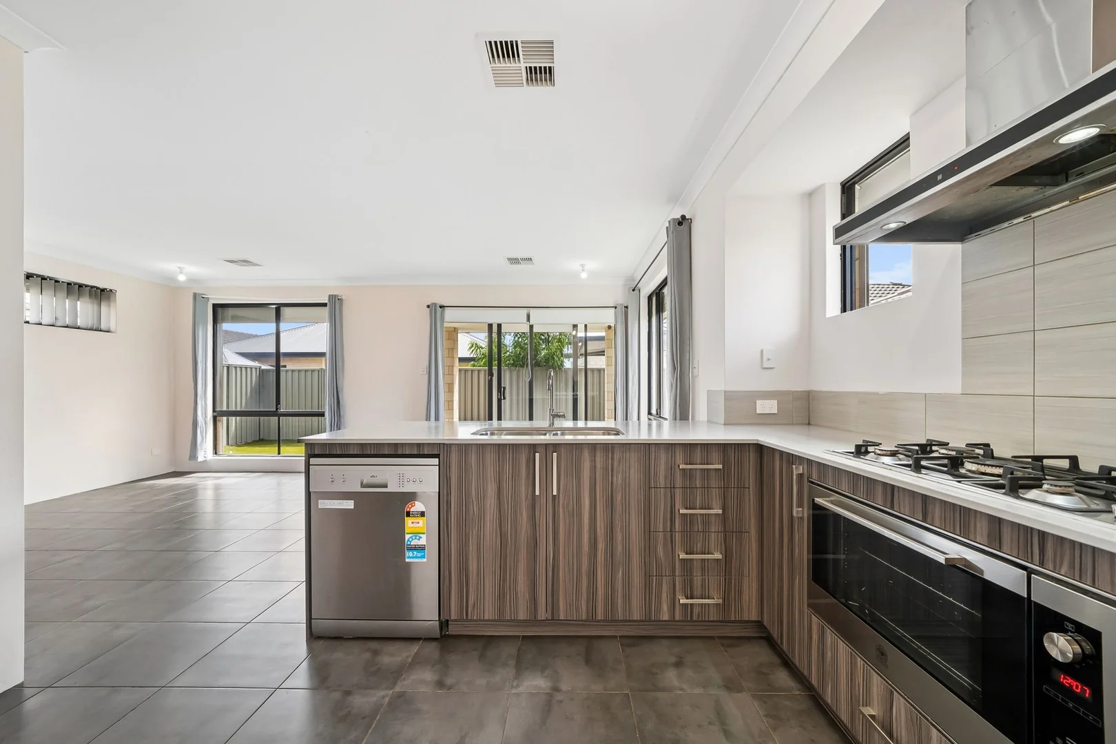 Additional image 11 of 40 Fringed Way, Piara Waters WA 6112