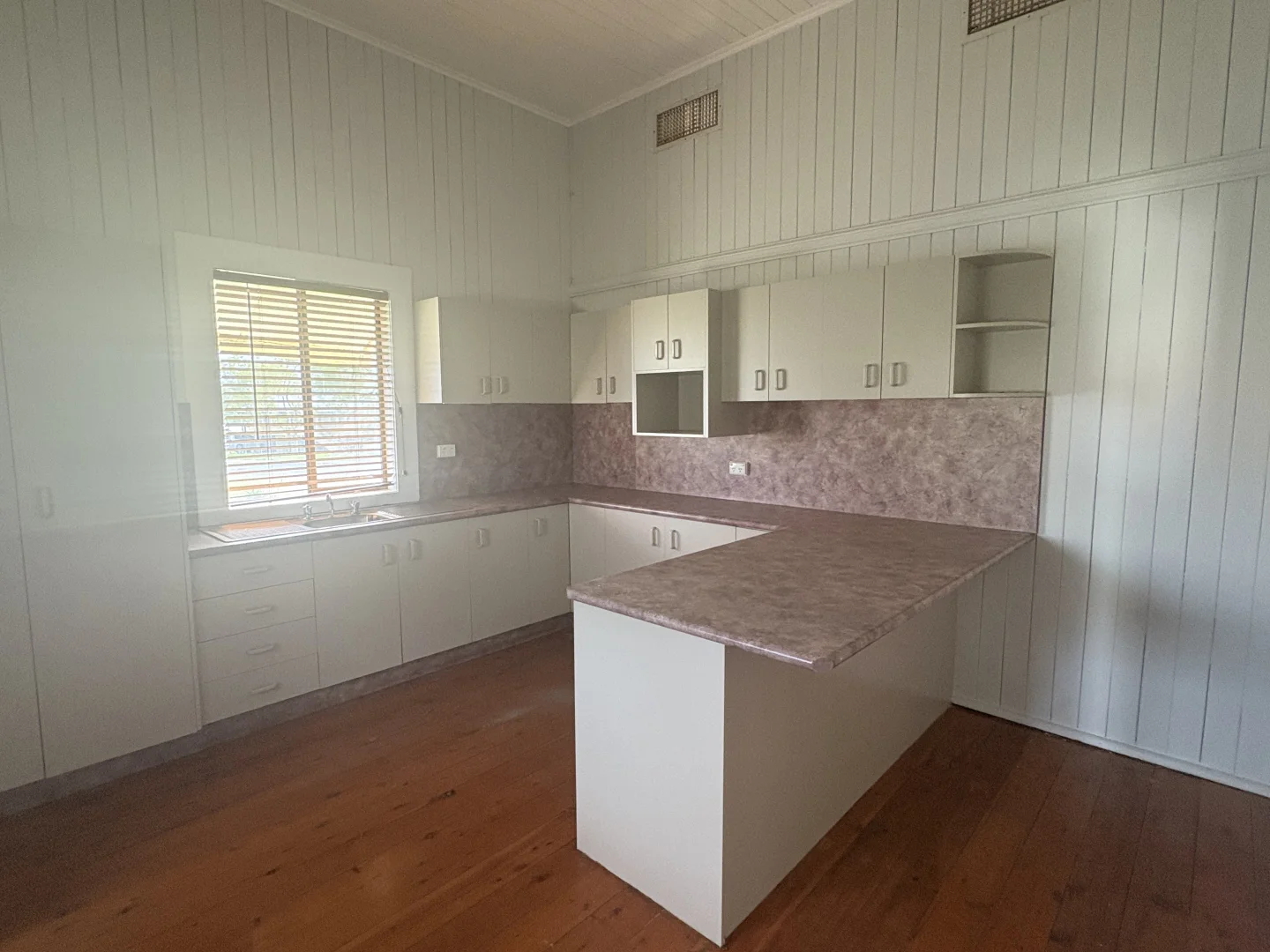 Additional image 2 of 10 Galatea St, Charleville QLD 4470