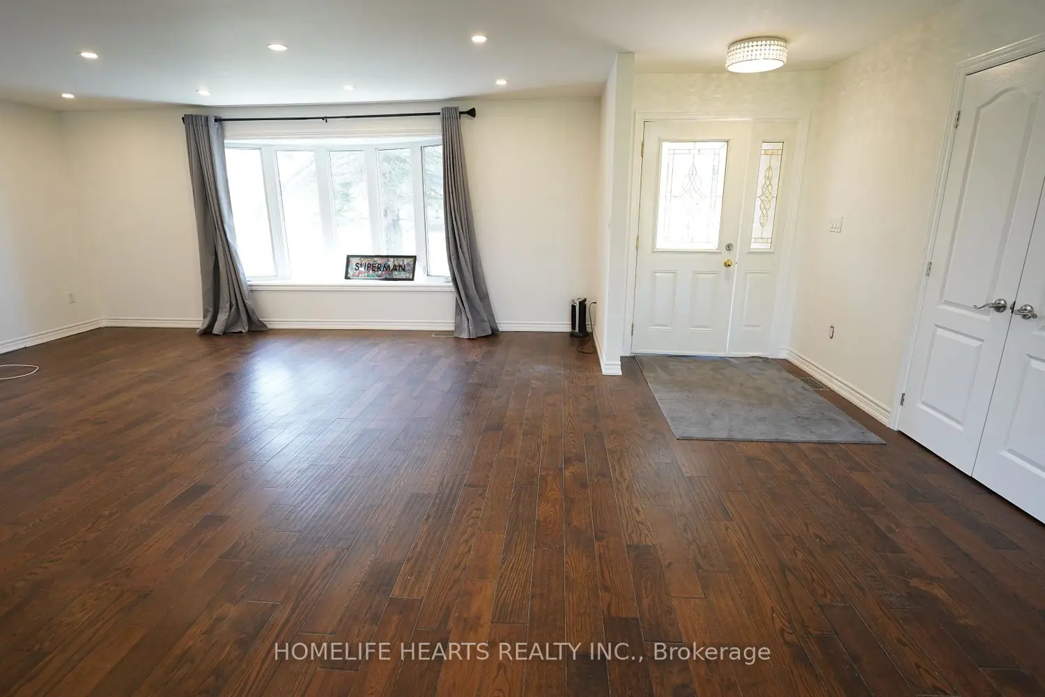 384 Zephyr Road photo 4