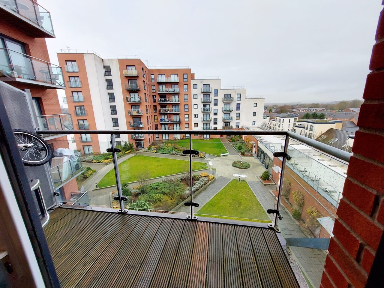 1 Bed Flat, Salford, M7, N1 7GU photo 2