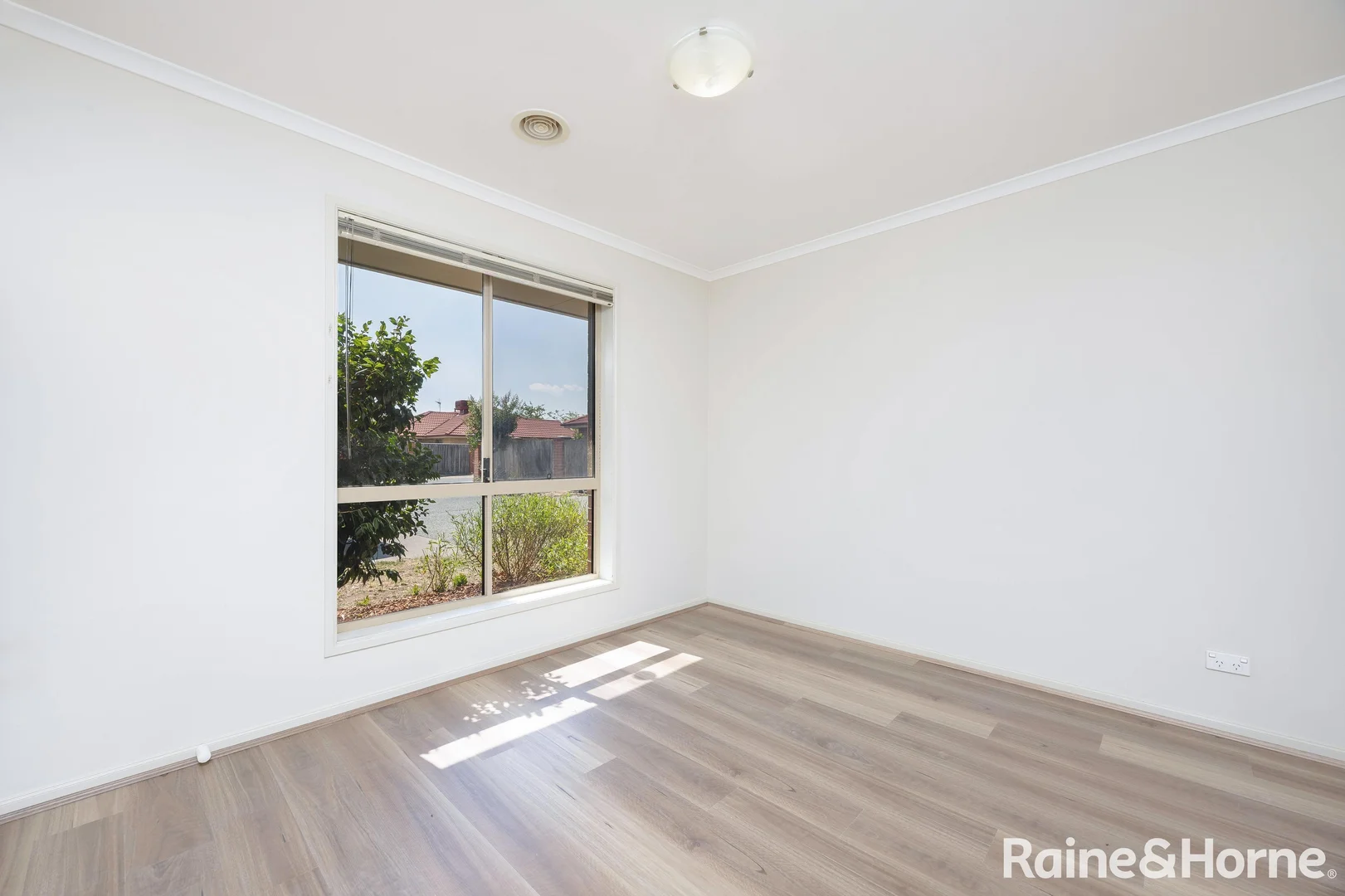 Additional image 5 of 5/43-47 Hutchison Circuit, Crestwood NSW 2620