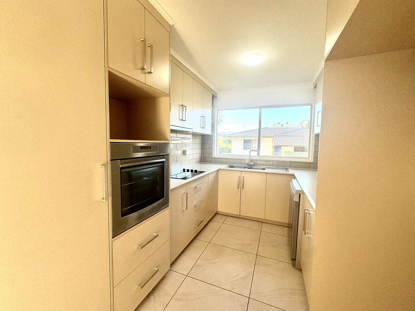 Additional image 5 of 2 BRADMAN Street, Moranbah QLD 4744
