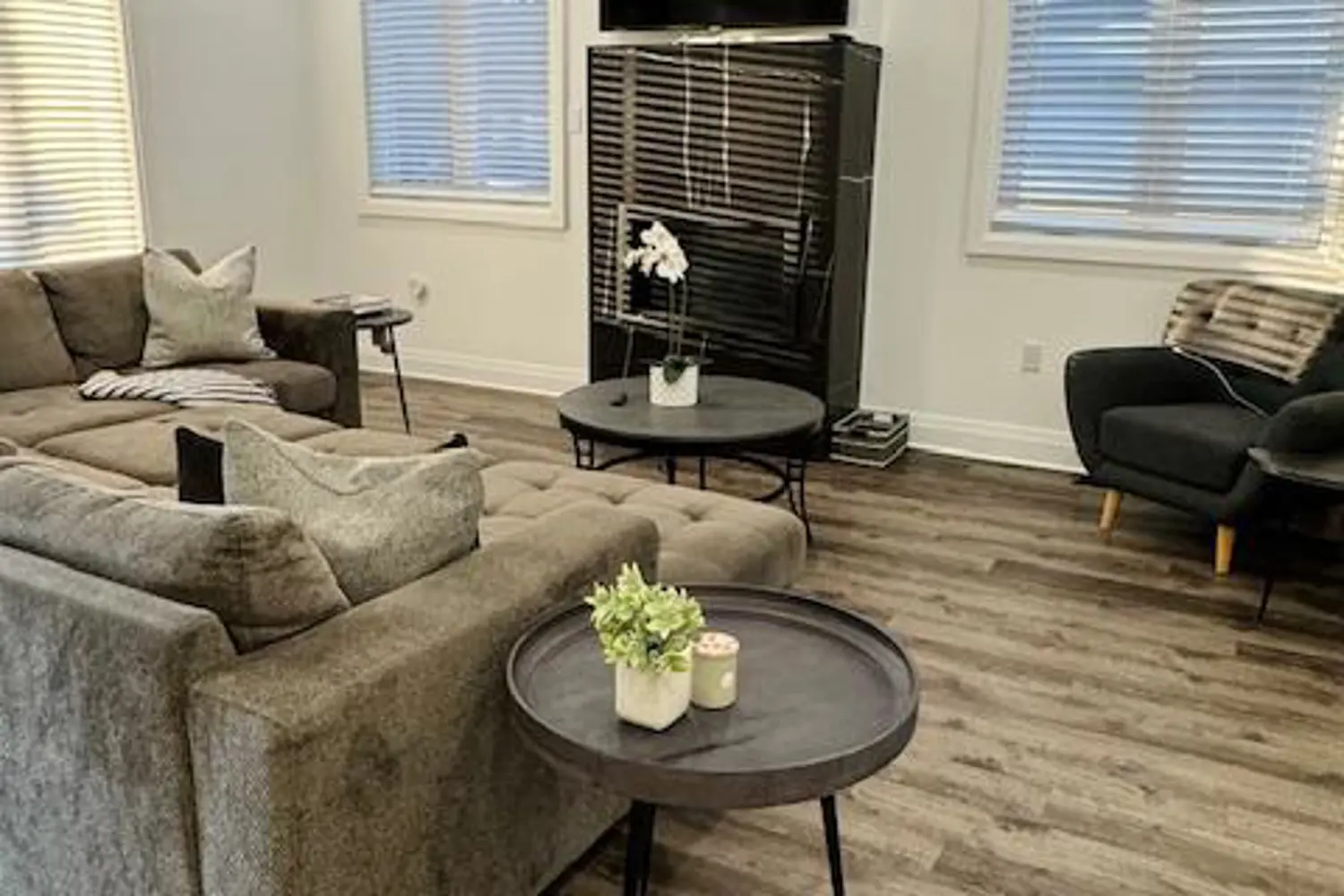 220 Collingwood Street photo 4