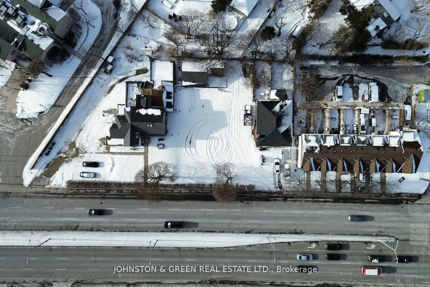2906-10 Kingston Road photo 2