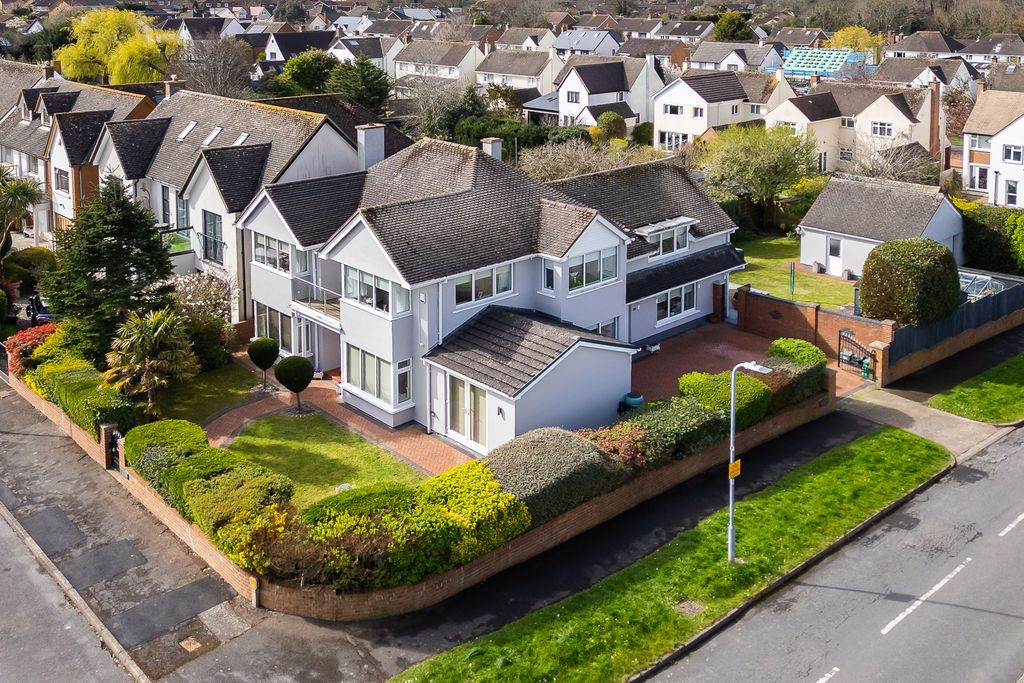 4 bed detached house for saleWhitcliffe Drive, Penarth CF64