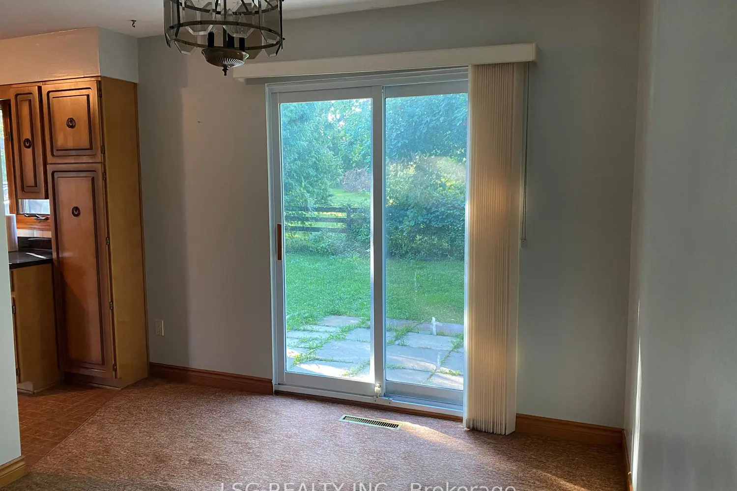 Additional image 10 of 25 Sharon Boulevard
