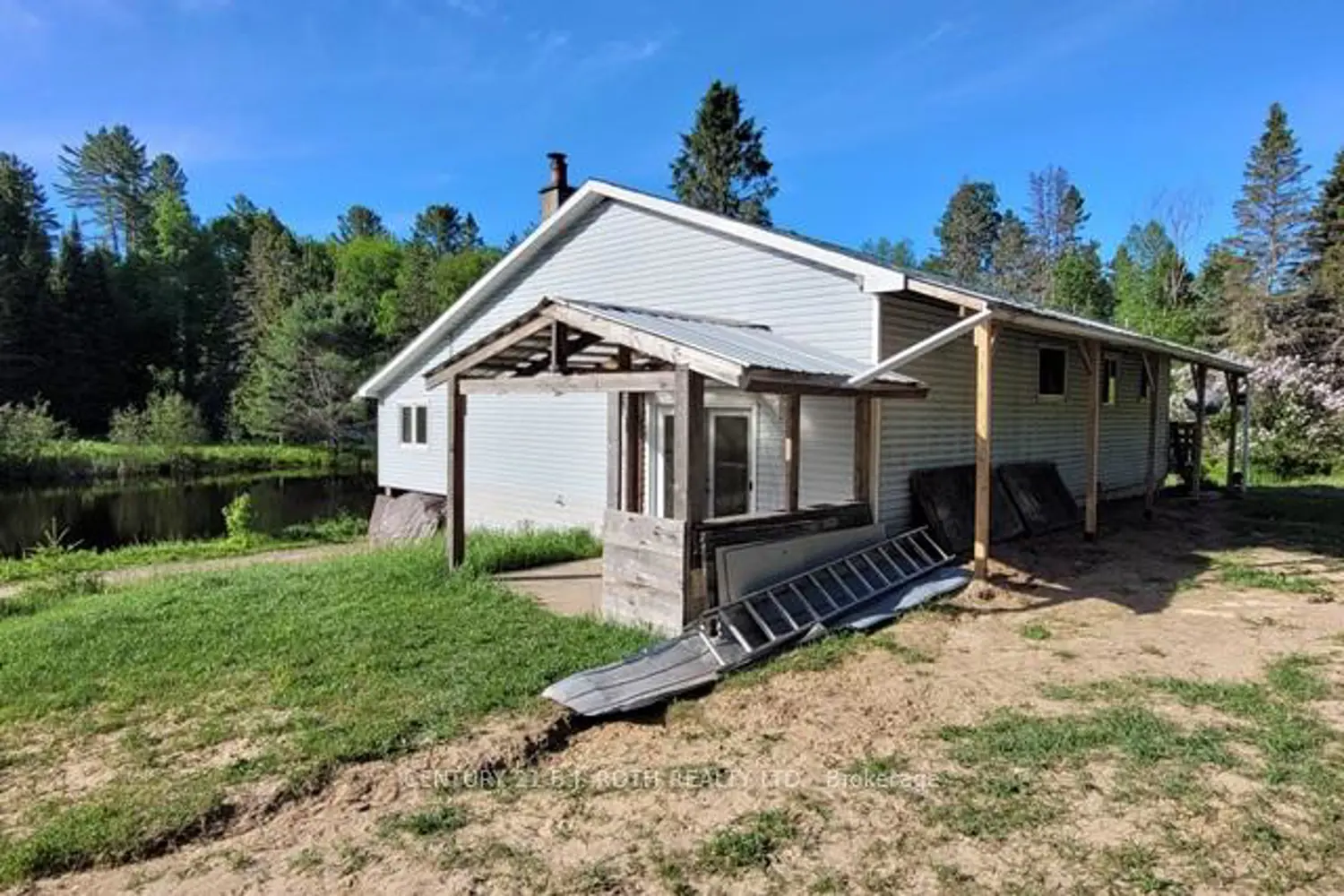669 Rye Road photo 4