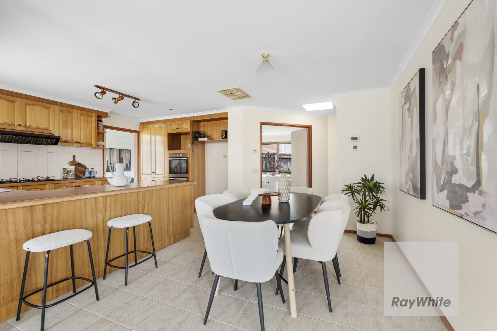Additional image 8 of 38 Grevillia Drive, Mill Park VIC 3082