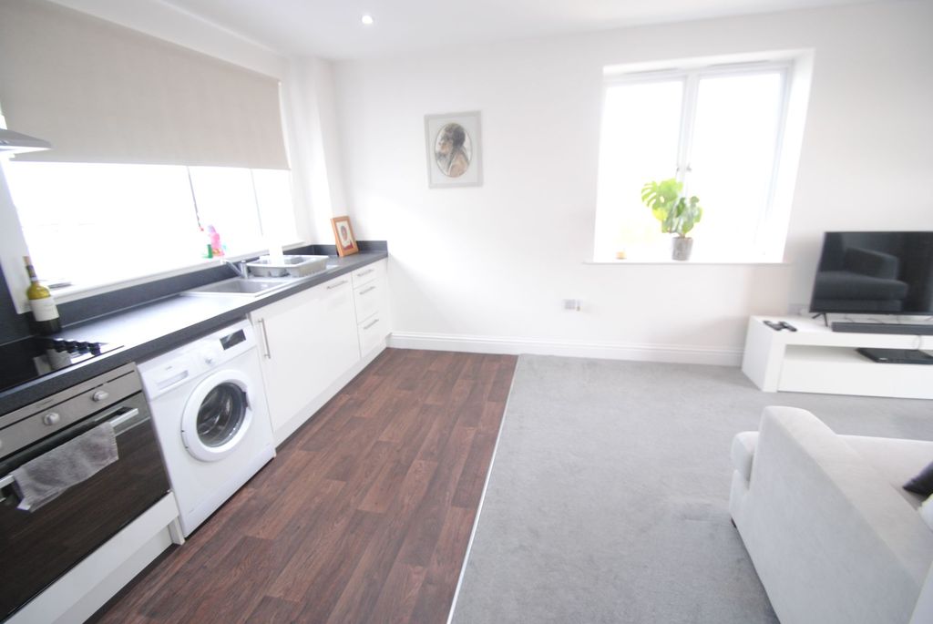 Additional image 2 of 2 bed flat for sale47 To 51 Broad Street, Staple Hill, Bristol BS16