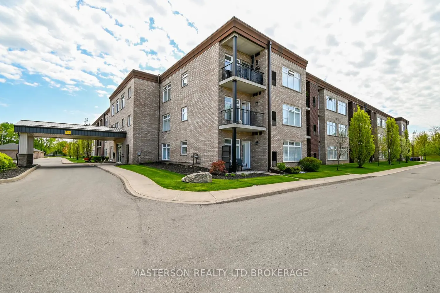 4644 Pettit Avenue 203