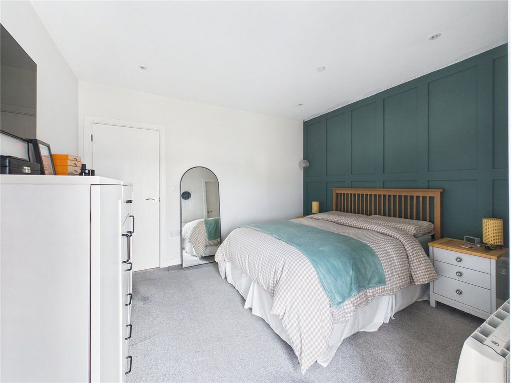 Additional image 7 of 2 bed flat for saleDownend Road, Kingswood, Bristol BS15