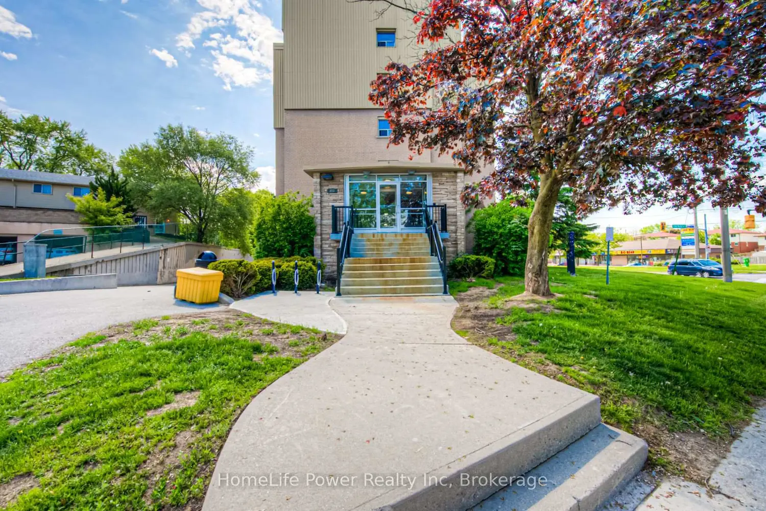 283 Fairway Road 501 photo 2