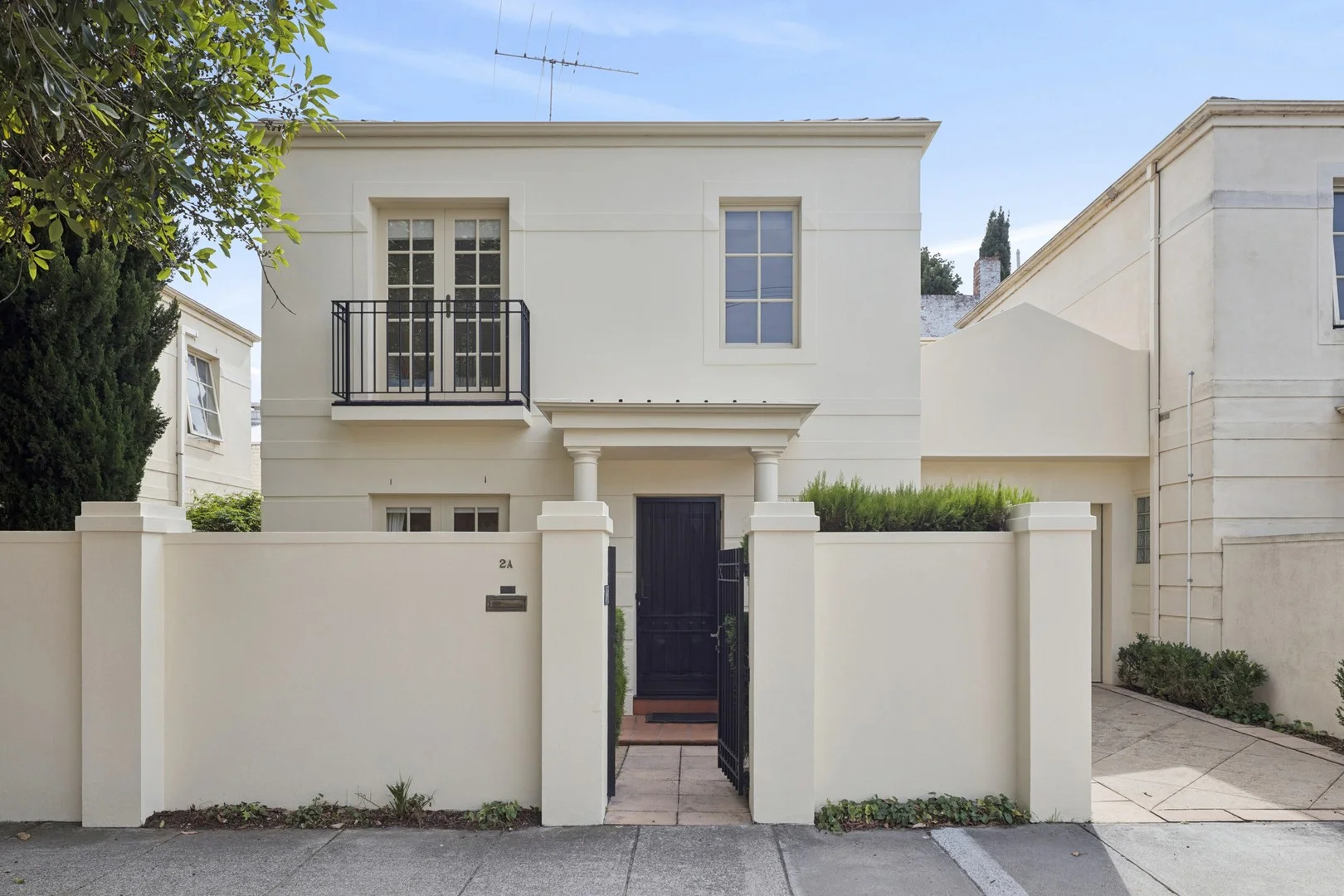 2A Narong Road, Caulfield North VIC 3161