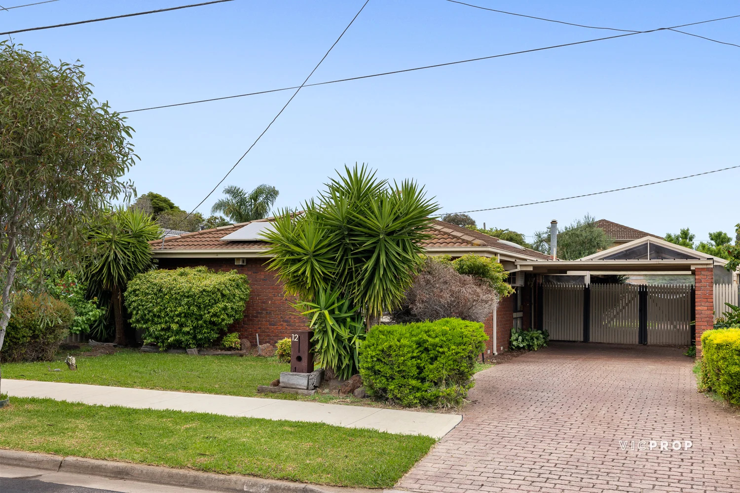 12 Dummett Avenue, Hoppers Crossing VIC 3029
