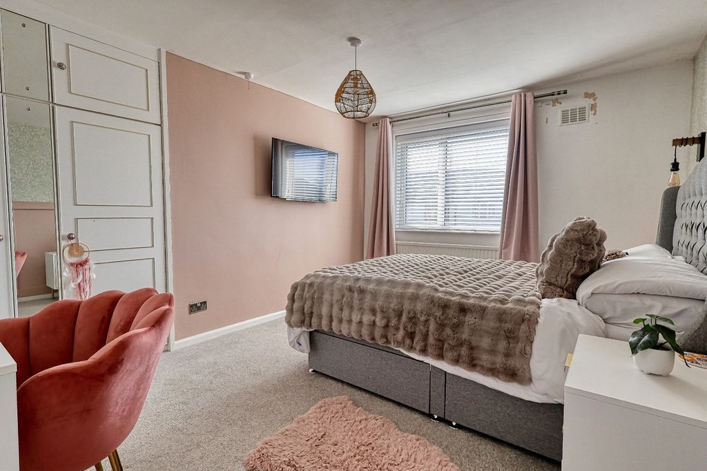 Additional image 6 of 2 bed flat for saleSouthfield Road, Scunthorpe DN16